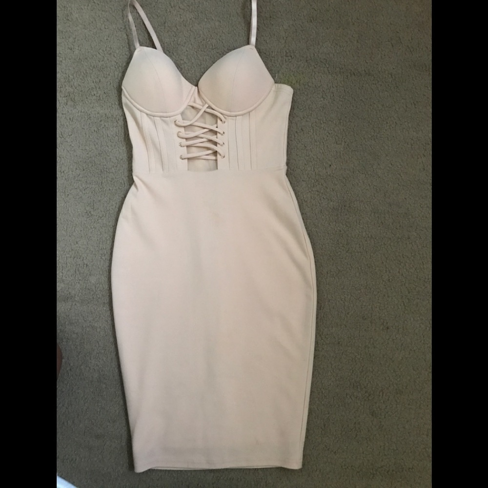 Light pink/creme fitted dress